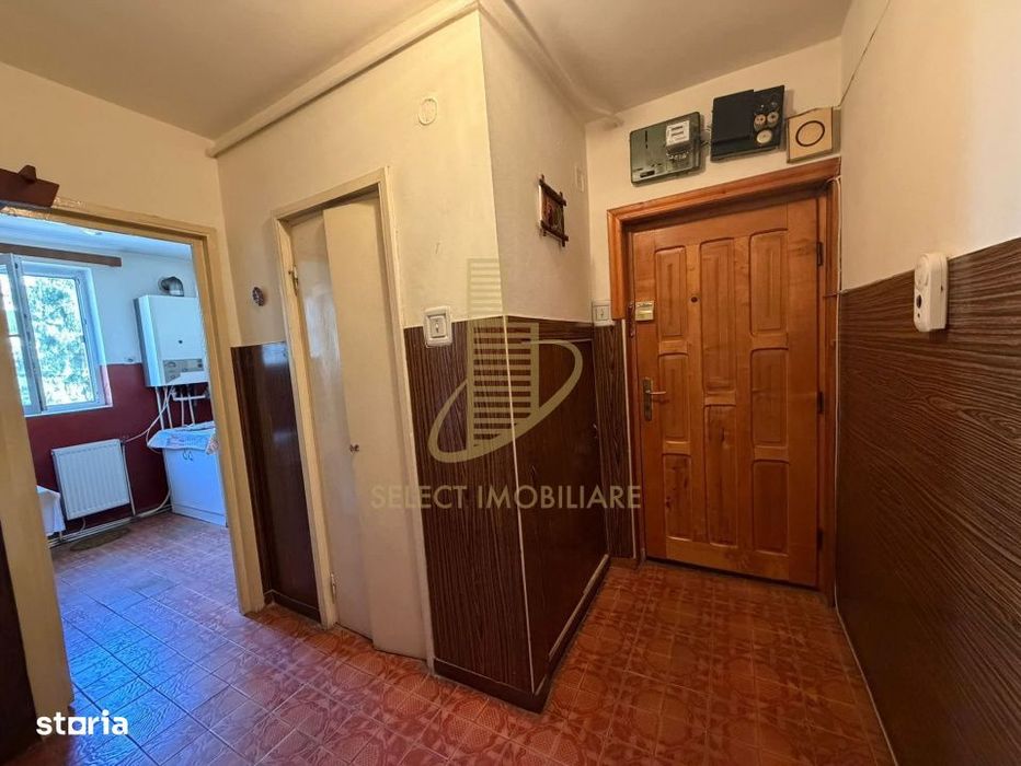 Apartament de 2 camere, decomandat, 49 mp., zona Decebal