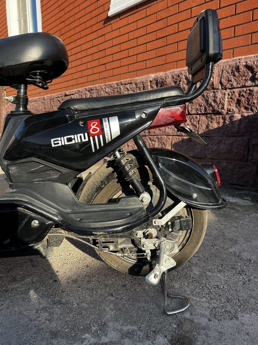 Электроный скутер