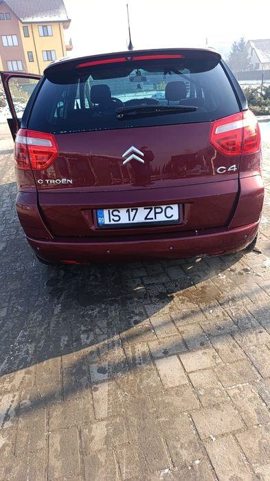 Vând Citroen C4 Picasso