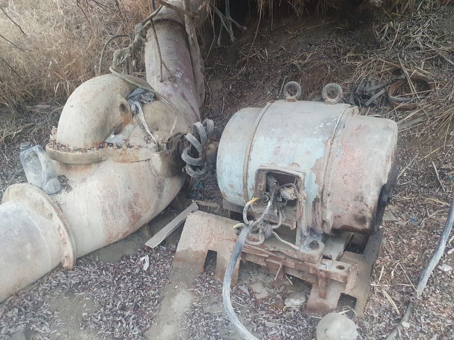 Сув насос сотиади 600 та сув чикаради матори завод очилмаган ищлаб тур