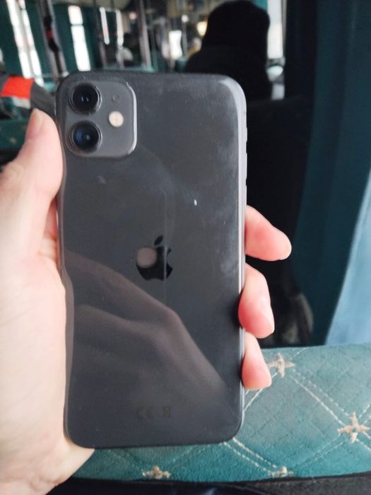 Продам Iphone 11 black 128гб
