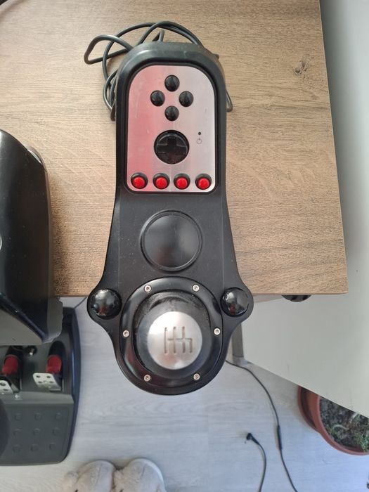 Logitech g27 /волан, педали, лост/