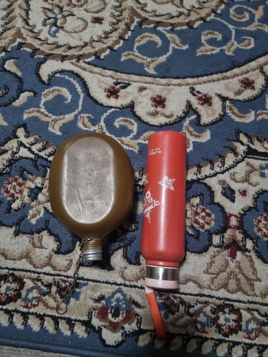 Термос и армейская фляга