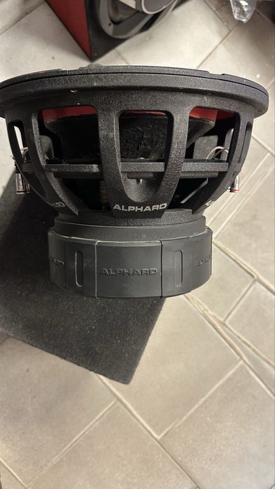 Суббуфер Alphard deaf bonce 2400