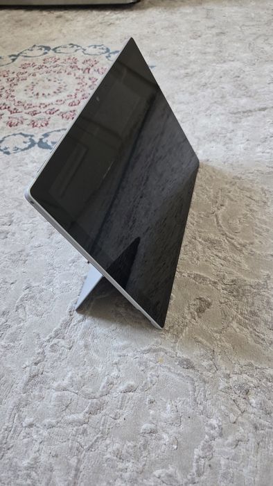Noutbuk planshet Surface pro 7+