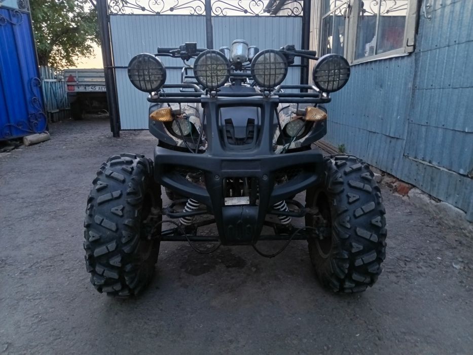 Квадроцикл в хорошем состояниий