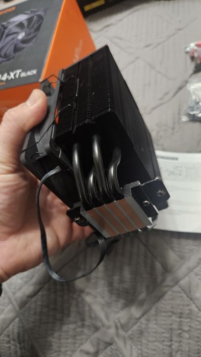 Продам кулер для процессора. Состояние нового