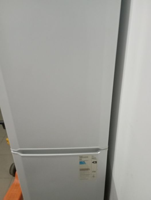 Холодильник BEKO