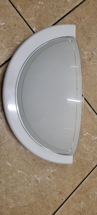 *Плафониера*за*стена*