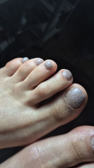 Услуги маникюр/ педикюр