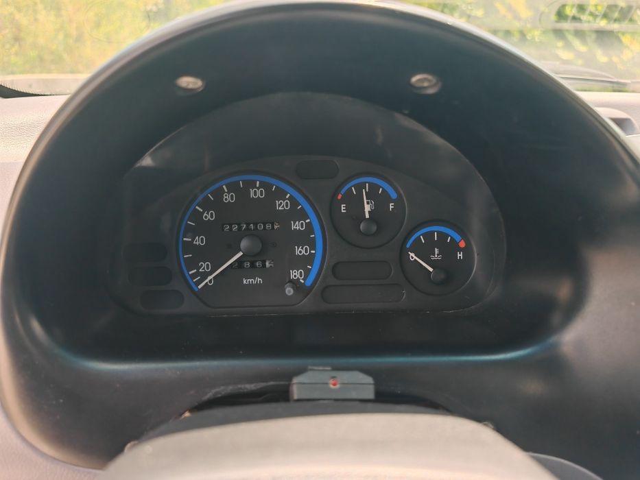 Vând Matiz 800cc, an 2000, 227.000 km