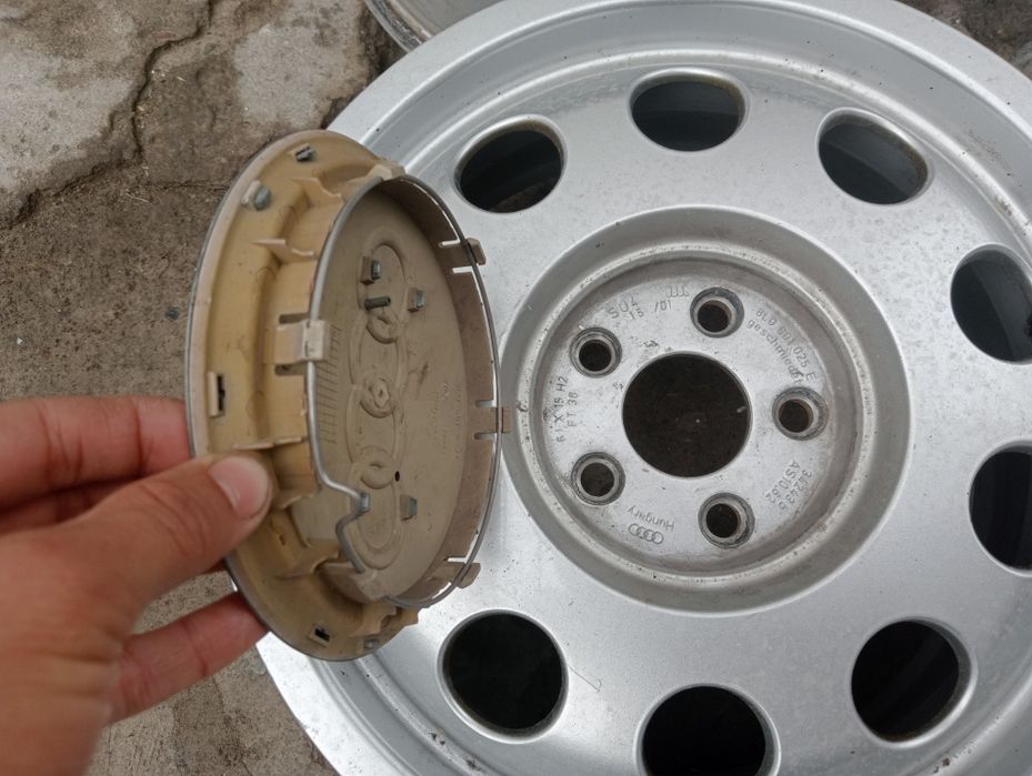 Ауди R15 состояние новая