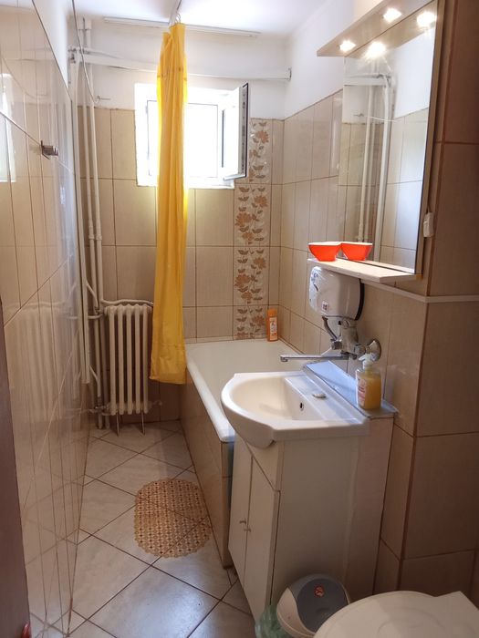 10 sept. Ciresica , apt, Elevi et.2 cu centrala Tomis Nord — fotografia 3