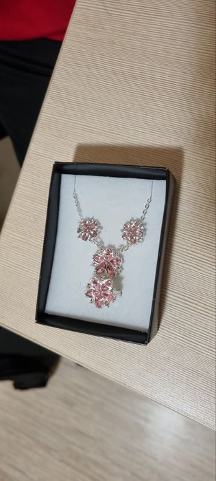 Нежен комплект - пръстен и колие