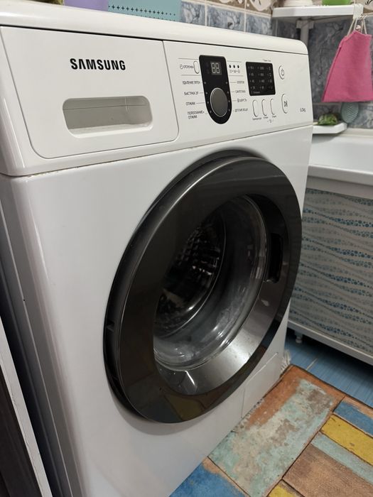 Продам стиралную машинку