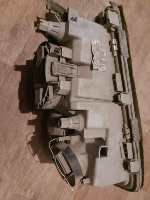 Продам фару от Мерседес 202