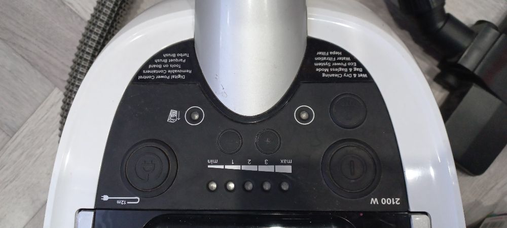 Продам пылесос 3/1 от  Bosch.