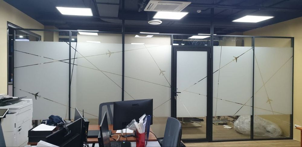 Матовый туманка оклейка для офиса и здании профессиональ мастер