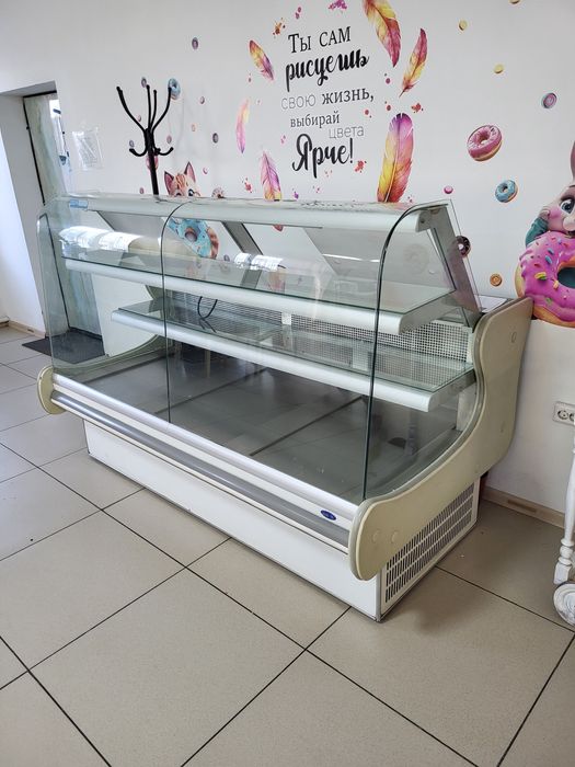 Продам холодильник б/у 1,5 метра.