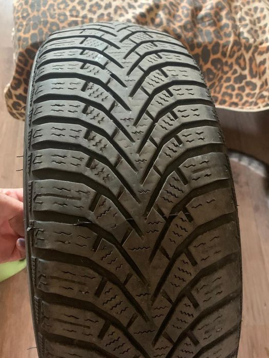 Продам шины зимние