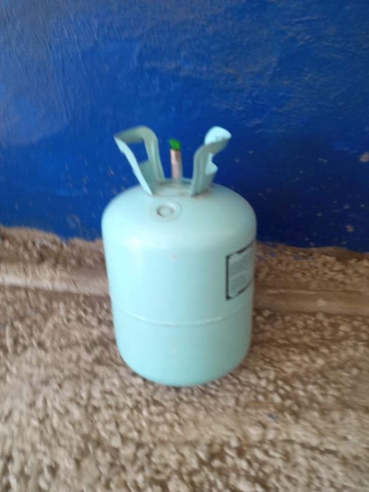 Продам баллоны из-под фреона.