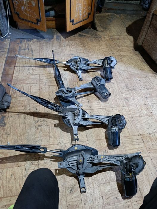 Стеклоочиститель на Мерседес W 124 W 201(190)