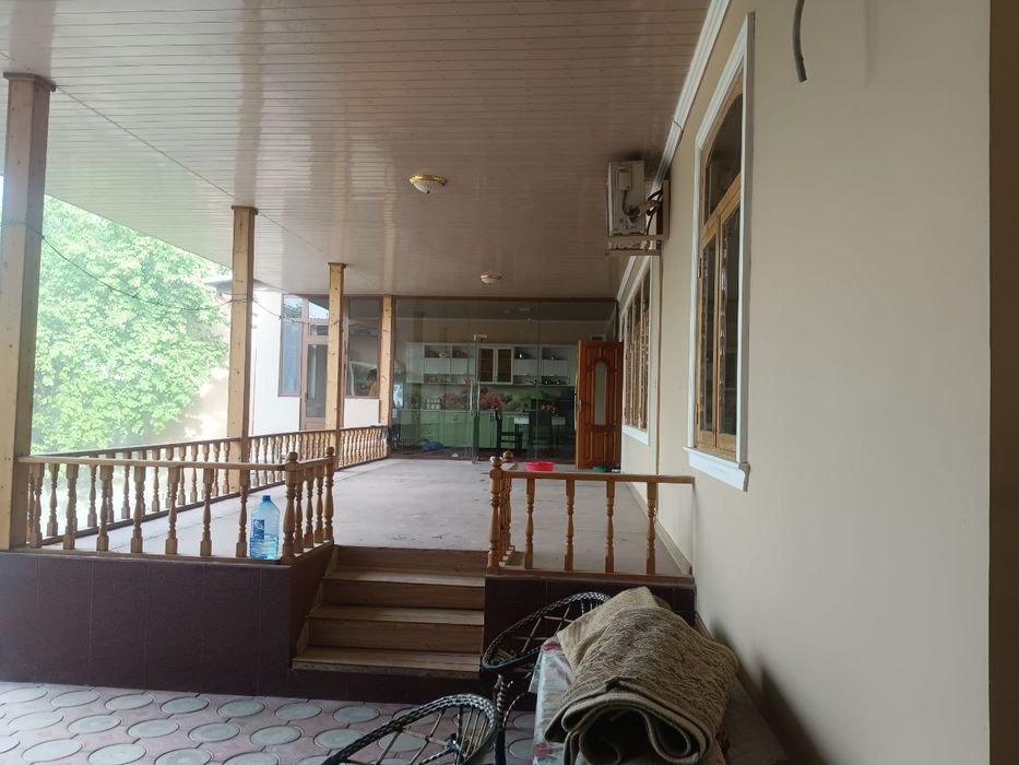 Гиждувон шахрида таер евро ремонт.  ховли сотилади. 10 сотих.