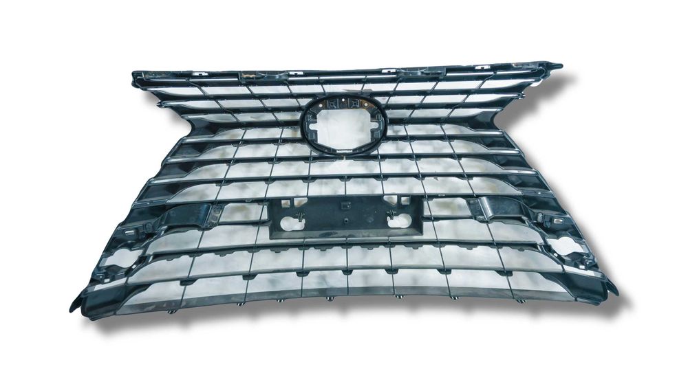 Решетка радиатора (линии) NX 15-18