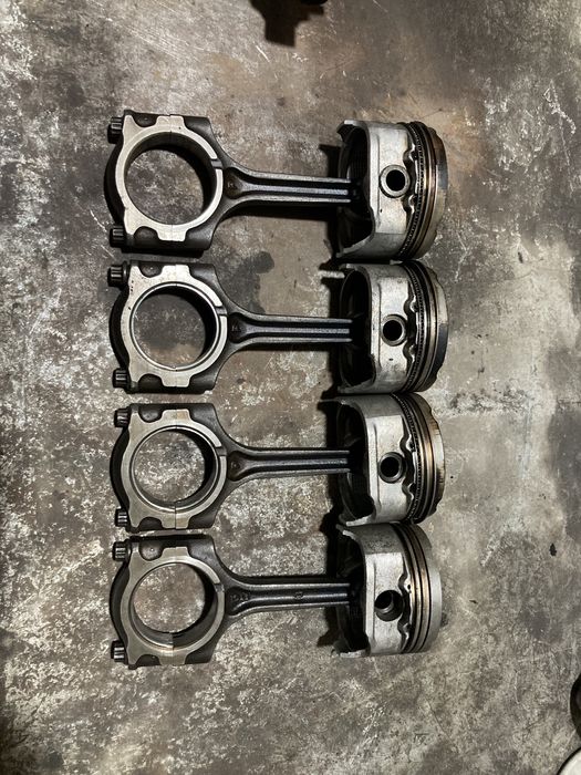 Продам запчасти мазда 626