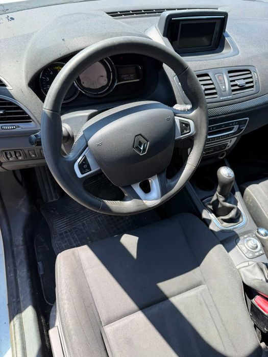 Renault Megane 3 1.5 DCI - Full options- Recent Adus - Avariat usor - Tehnic impecabil