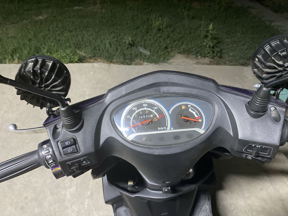 Продам мопед м8 про