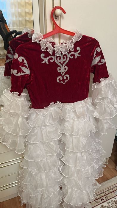 Срочно, продам платье для девочки