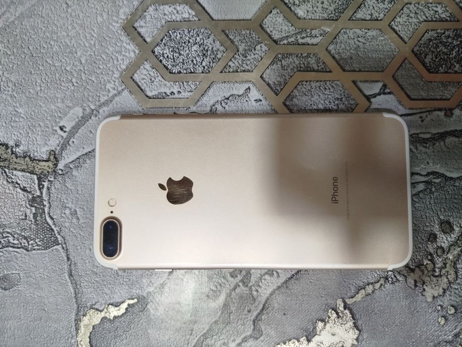 Iphone 7+     128 gb