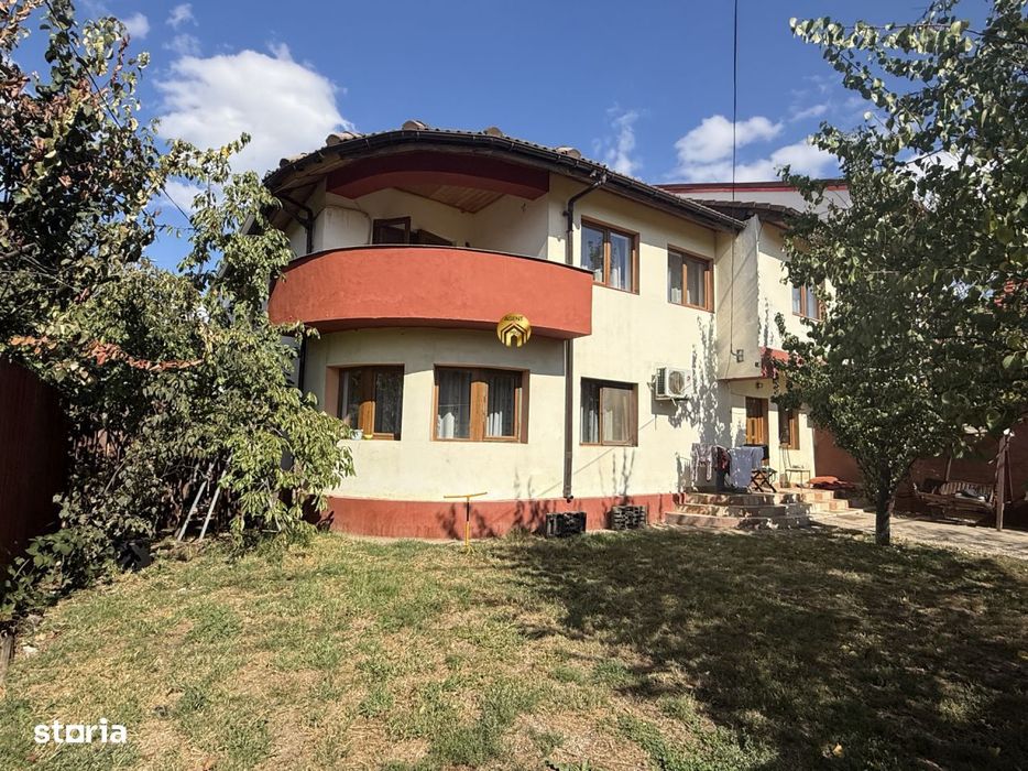 Casa de vanzare – 2 apartamente individuale | 6 camere | Strada Rah