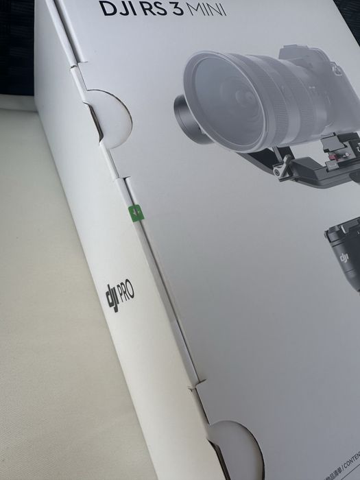 Чисто Нов Стабилизатор DJI RS 3 Mini 3 оси Gimbal