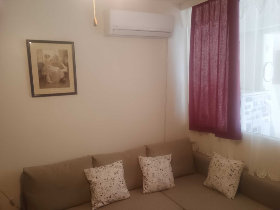 Продава се Двустаен апартамент в Шумен, Добруджански - 55 кв.м за 7 €/кв.м - Снимка #12