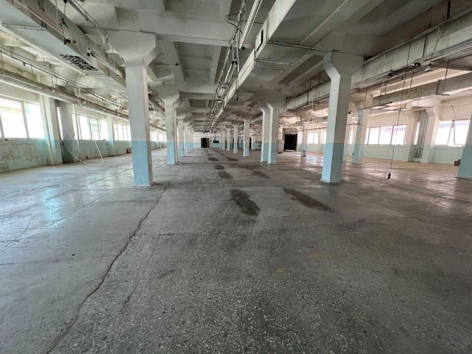 Tayorbiznes. Chirchiqda baza sotiladi ichida Ijarchilar mavjud.73sotik