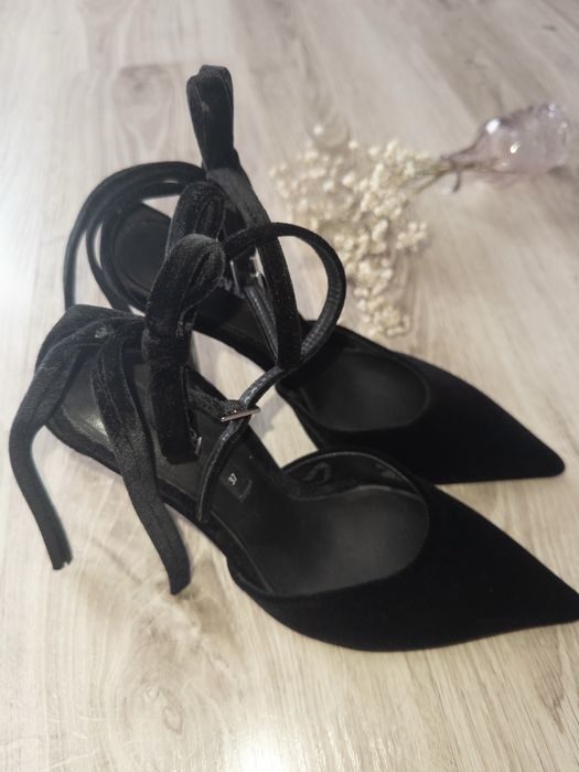 Велурени токчета Zara – номер 37