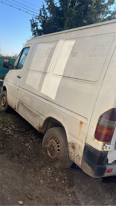 Vand Mercedes Benz 208 ,izoterm