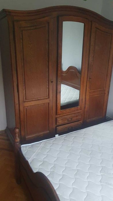 Dormitor din lemn masiv