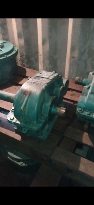 Редуктор на станок для сплитерных блоков бетономешалка гитара