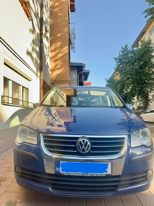 VOLKSWAGEN Touran