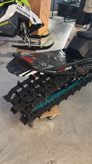 Snowmobil Polaris Patriot RMK Khaos Boost 155 Sash Model 2025 Utilizat
