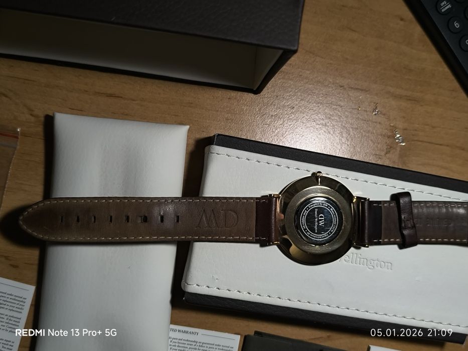 Часовник Daniel Wellington