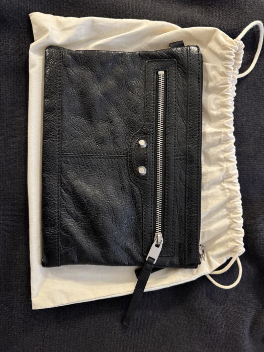 Geanta plic barbateasca balenciaga piele