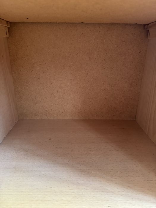 Нощно шкафче кафяво