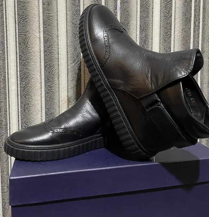 Ботинки кожаные,новые