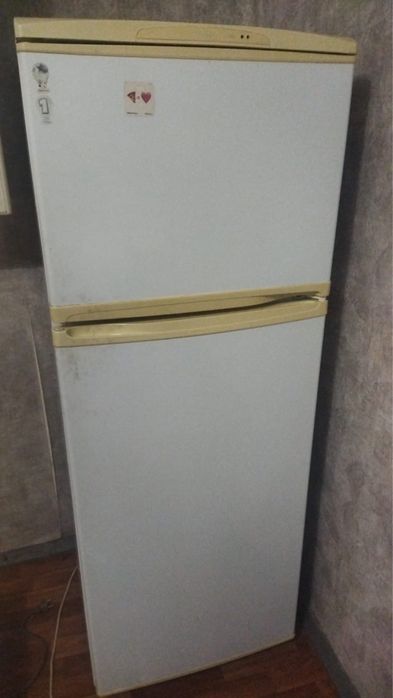 Холодильник сатылады!!!