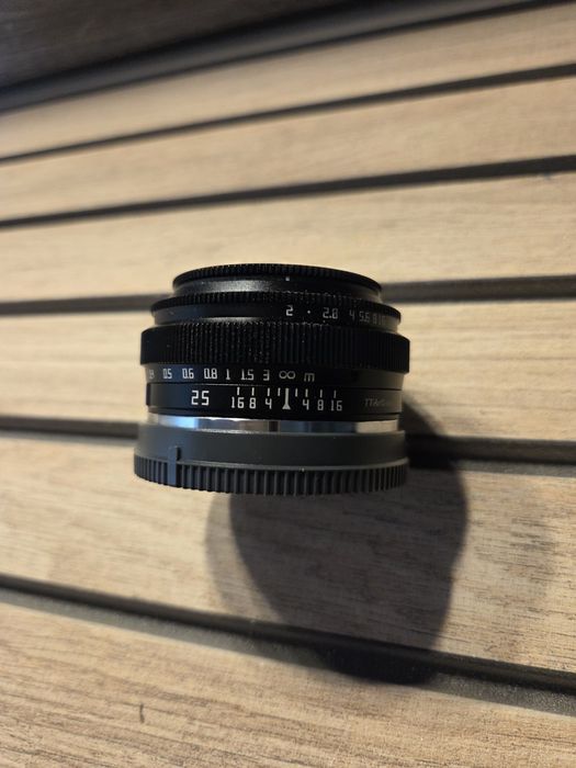 Obiectiv manual TTArtisan 25mm F2 negru Sony E