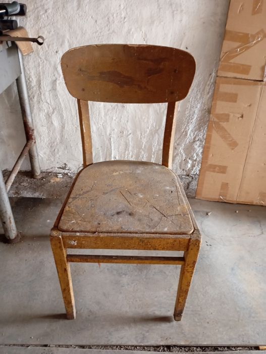 Продаю стулья под рестоврацию